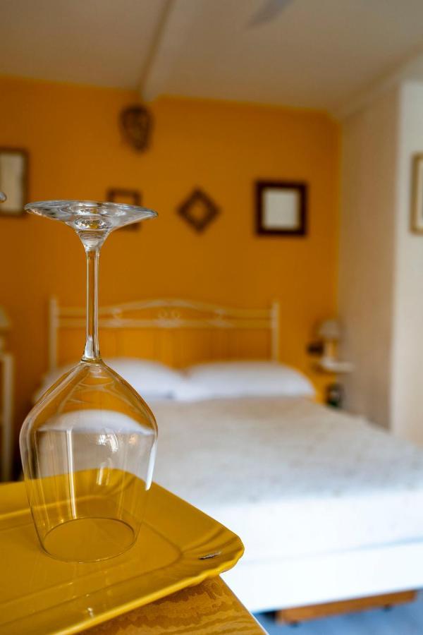 Solemagia Hotel Вернаца Екстериор снимка