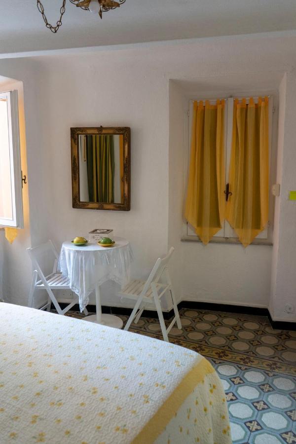 Solemagia Hotel Вернаца Екстериор снимка
