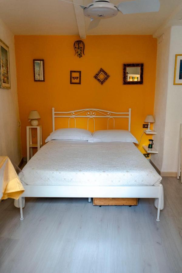 Solemagia Hotel Вернаца Екстериор снимка